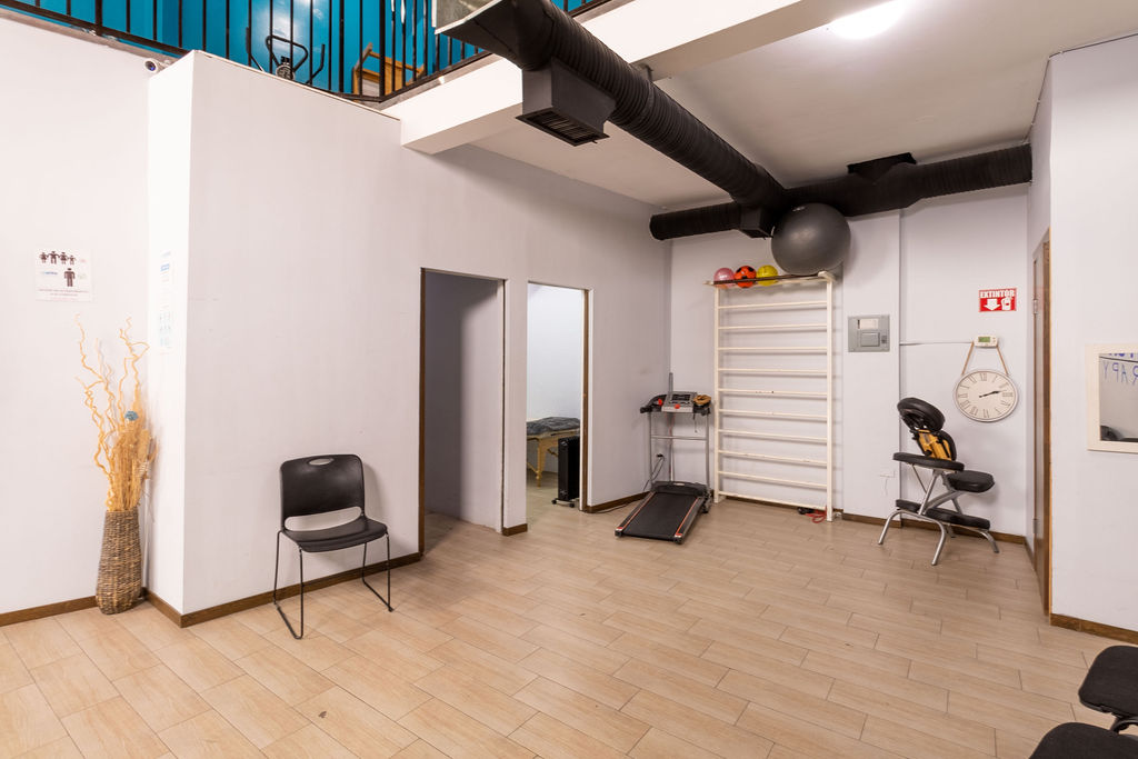 CHIROPRACTOR NEAR ME​